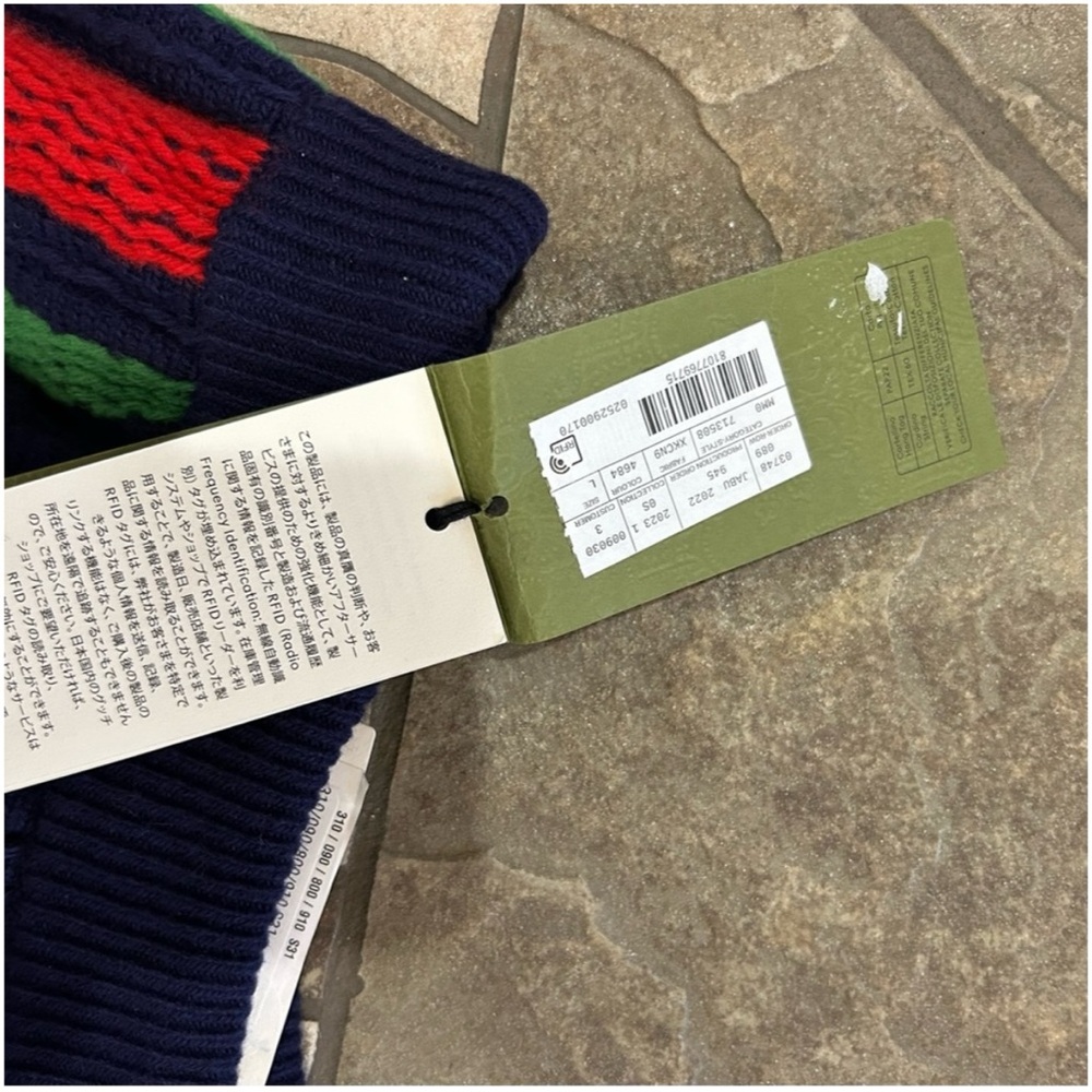 Gucci web stripe 100% wool track pants size large meeting in
Italy - Picture 5 of 5